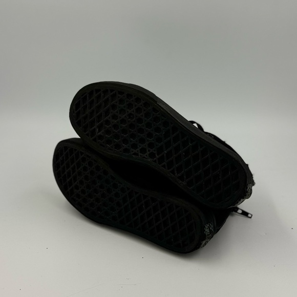 Vans all black zip up sk8 hi kids size 1.5 - Picture 6 of 6